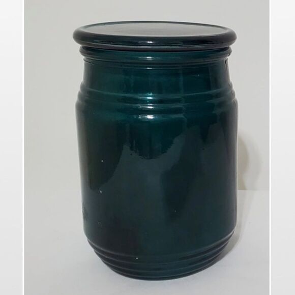 New Green Cedar Jar Candle - Picture 8 of 13